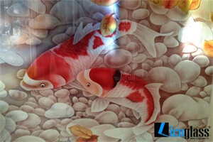 Mẫu tranh kính cá chép phong thủy, là hình ảnh gắn bó mật thiết với văn hoá người Việt trong những ngày lễ như phóng sinh rằm tháng 7 hay ngày Ông Công, Ông Táo về trời.